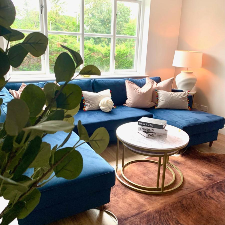 Bright Modern Flat In Central Twickenham