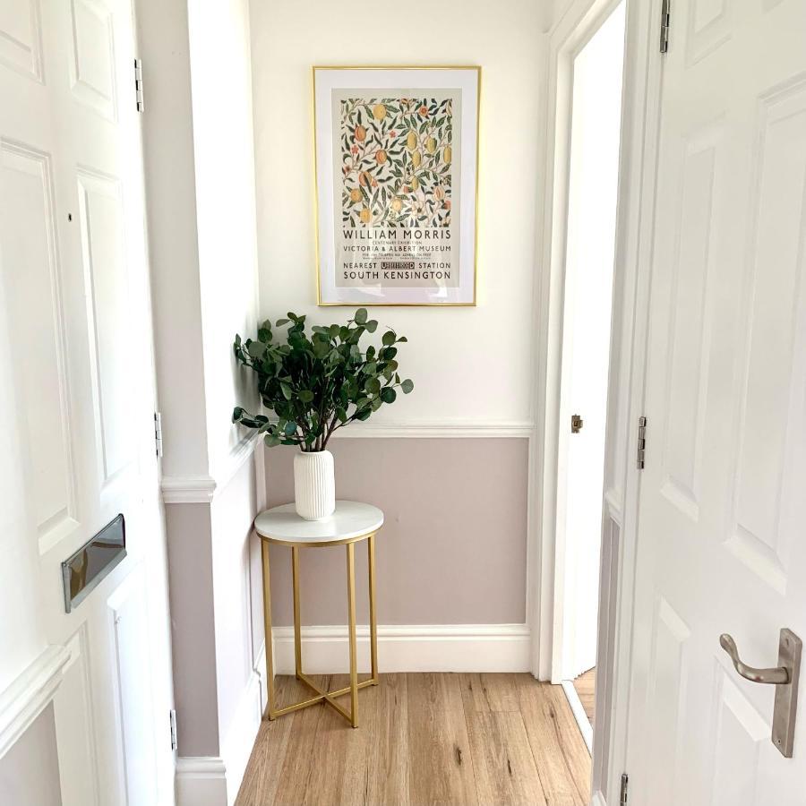 Bright Modern Flat In Central * Twickenham